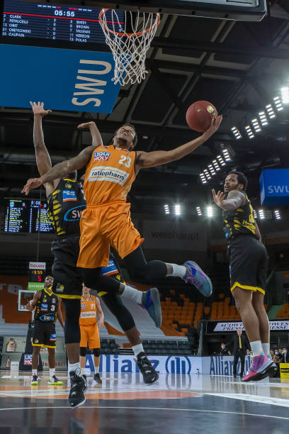 也为中国篮 也为中国篮